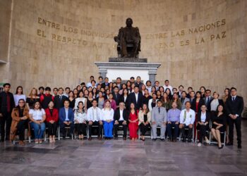 Jóvenes estudiantes de la Unach, participan
