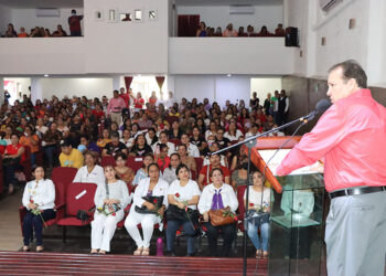 Reconoce labor de las mujeres