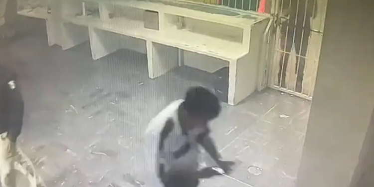 Dejaron encerrados a migrantes calcinados