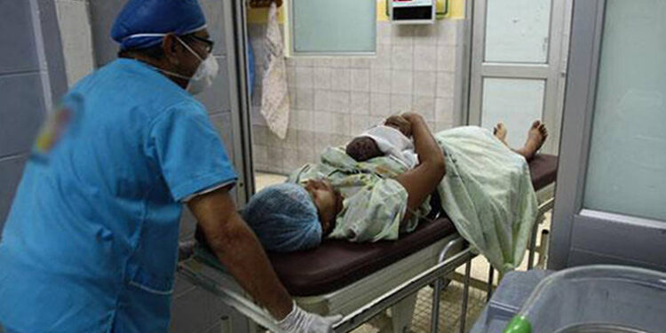 A contracorriente para disminuir las muertes maternas