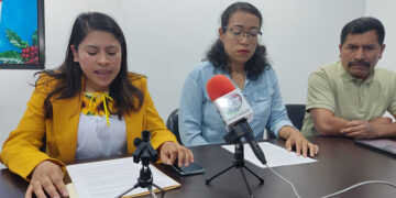 Maestrantes señalan irregularidades en titulación