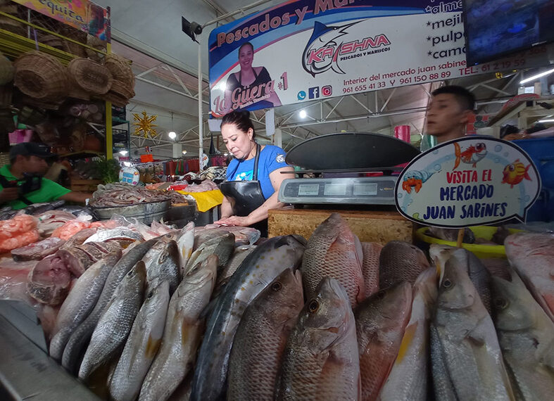 Venta de pescados y mariscos no se recupera