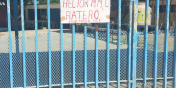 Denuncian desvió de recursos en escuela primaria