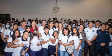 Encabeza foro juvenil “alto a las adicciones”