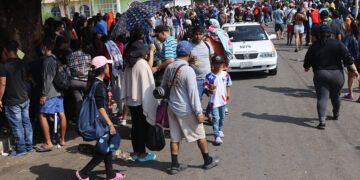 Quieren salir vía aérea a la Ciudad de México