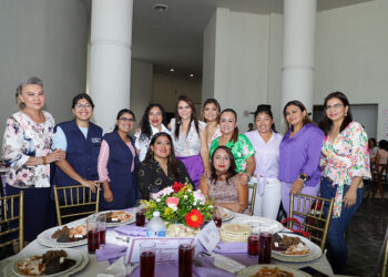 Impulsa el desarrollo y bienestar de las mujeres