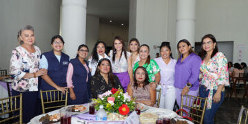 Impulsa el desarrollo y bienestar de las mujeres