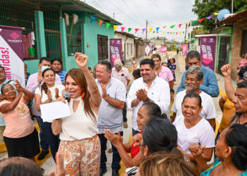 Entrega pavimentación mixta de calles