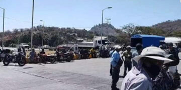 Logran acuerdos y levantan bloqueo