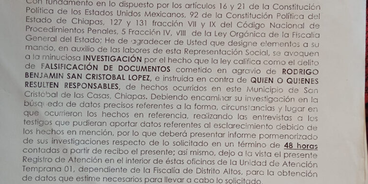 Normalistas acusan de “racista” a directora