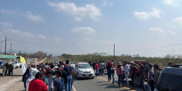 Botean y exigen renuncia de directora del Tec de Cintalapa