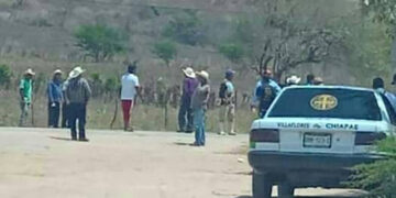 Retienen unidades; exigen pago