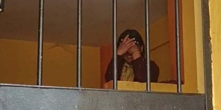 Casi linchan a regidor