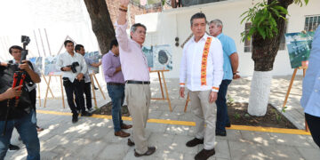Inauguró rehabilitación de la Calle Central en Tuxtla