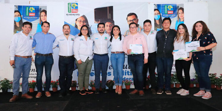 Siempre aliado de los jóvenes