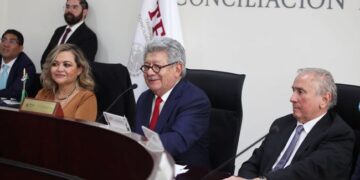 Fortalecen la impartición de justicia laboral burocrática