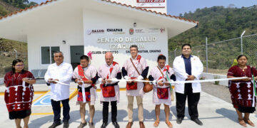 Inauguró Rutilio Escandón Centro de Salud