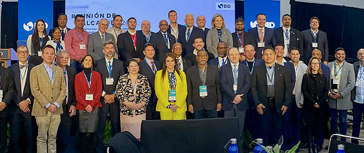 Participa en la primera Cumbre de Ciudades de las Américas