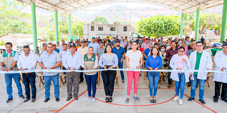 Acercan campaña de salud a Monterrey