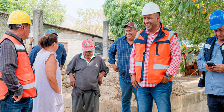 Inaugura Puente Vehicular en Revolución Mexicana de