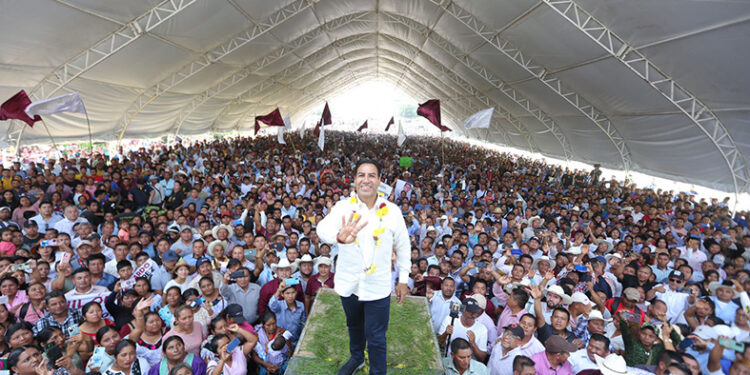 Respaldan ciudadanos a Eduardo Ramírez