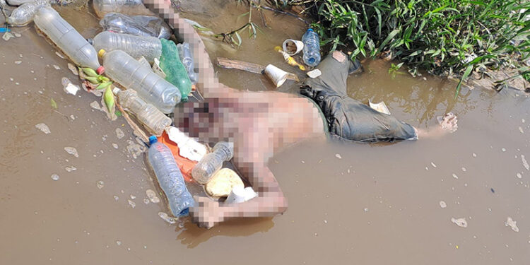 Ahogado en un canal de riego