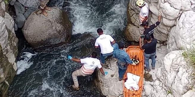 Encontraron el cadáver en el río
