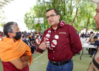 Lucra con los más necesitados