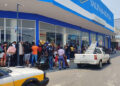 Abarrotan migrantes terminales de autobuses