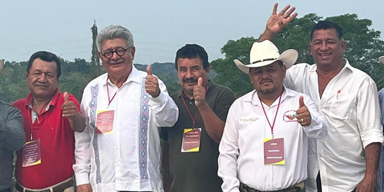 PLÁCIDO MORALES VISITA LA SELVA