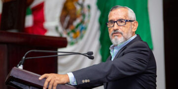 Exhortó al Congreso de la Unión