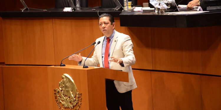 Llama a terminar con la corrupción