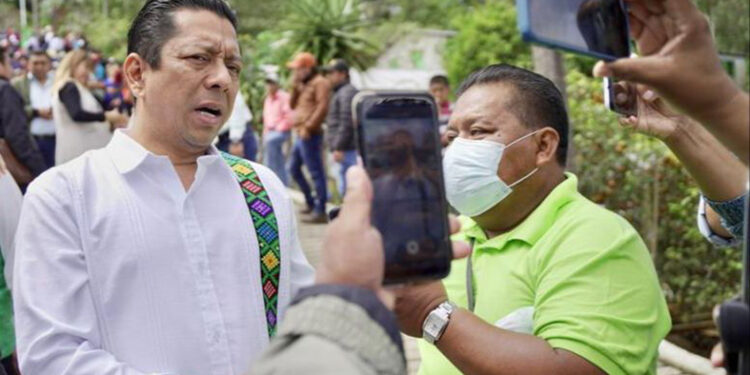 Defiende política migratoria humanista de AMLO y REC