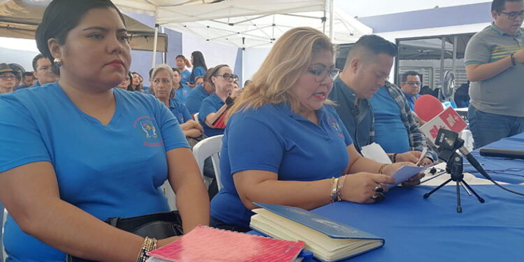 Los pretende chamaquear