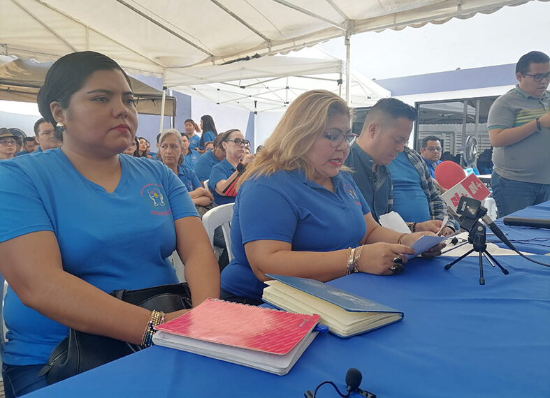 Los pretende chamaquear