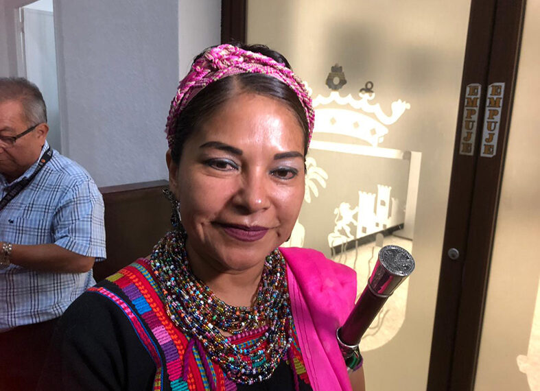 Maestros no cumplen los horarios