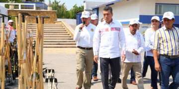 Entrega apoyo a afectados