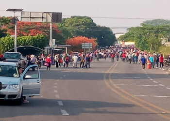 Protestan por bajo costo del grano