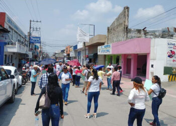 Realizan marcha protesta
