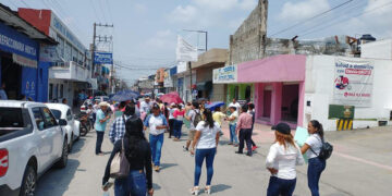 Realizan marcha protesta