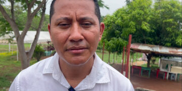 Amaga con plantón contra CFE