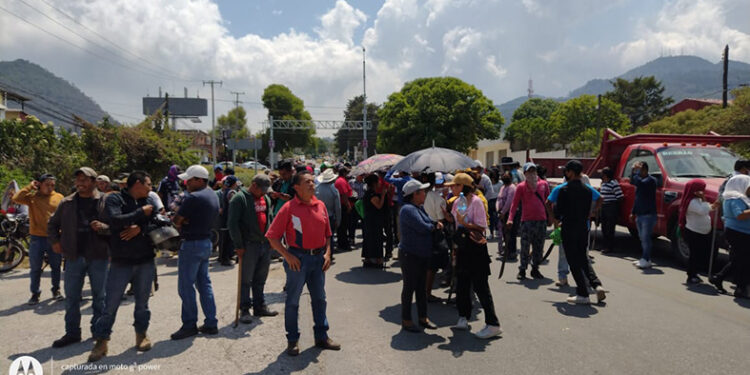 Piden solución a la falta de agua