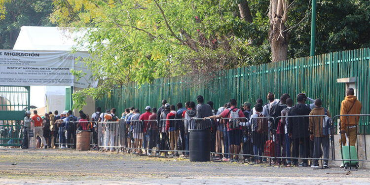 Preocupa que no haya atención migratoria