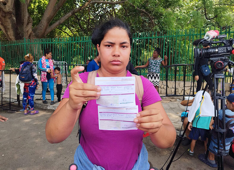 INM regresa a mujer que se dirigía a México