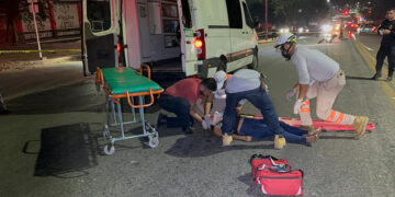 Motociclistas embestidos