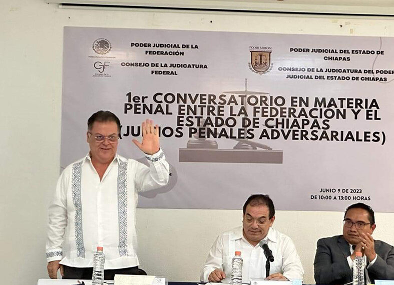 Realizan conversatorio en materia Penal