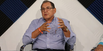 Hartos de tanto enfrentamiento