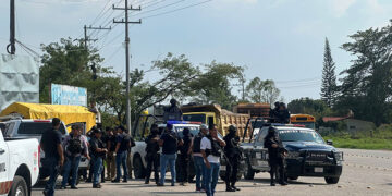 Se enfrenta la GN con grupo armado