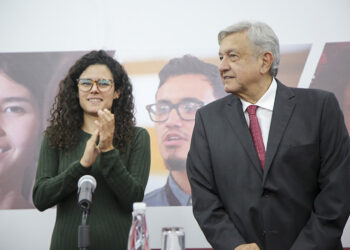 ACÁ ENTRE NOS