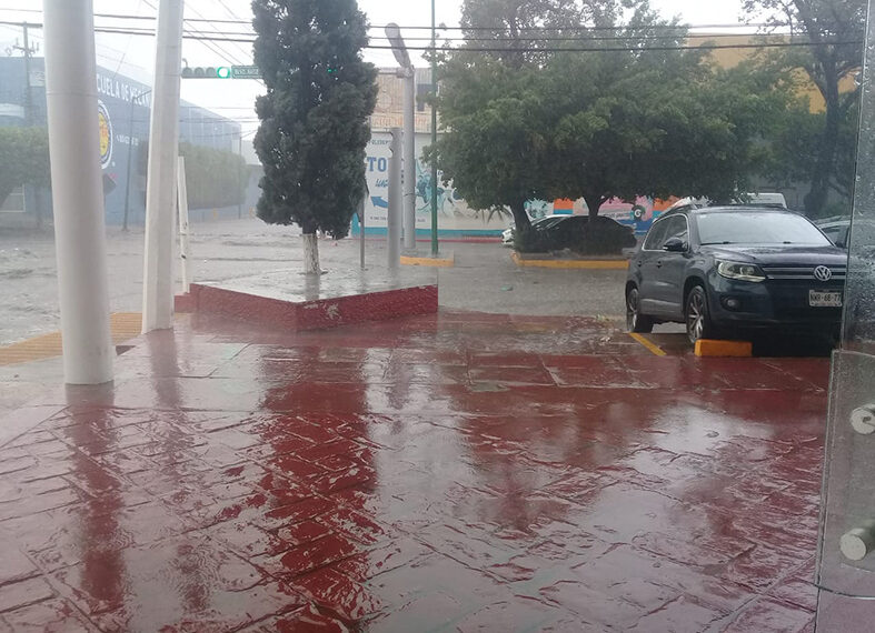 Las lluvias exponen deficiencias de CFE